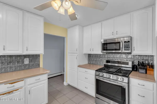$649,000 | 496 Apple Valley Drive, Belford, NJ 07718