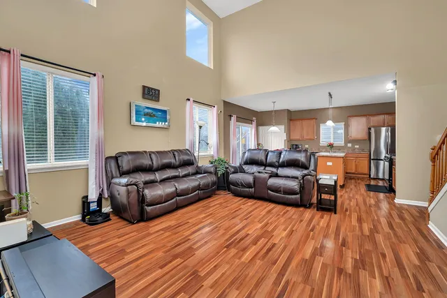 $400,000 | 1808 Wild Rose Trail, Joliet, IL 60431