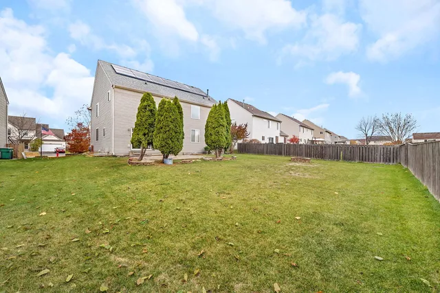 $400,000 | 1808 Wild Rose Trail, Joliet, IL 60431