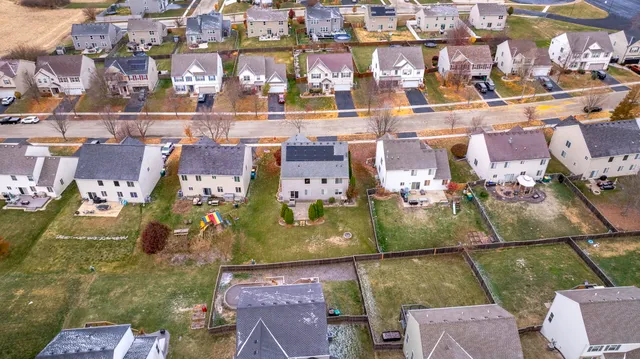 $400,000 | 1808 Wild Rose Trail, Joliet, IL 60431