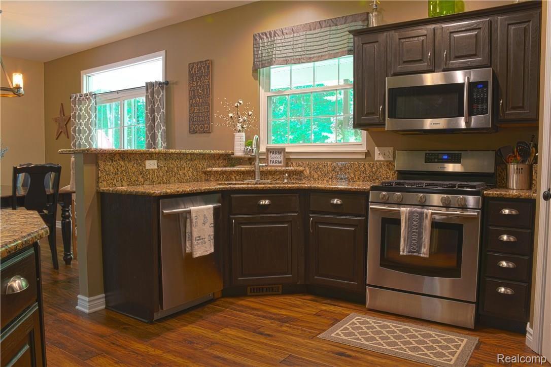 4805 Rabidue Road North Street, MI 48049 - Photo 9 of 29 KITCHEN.jpg