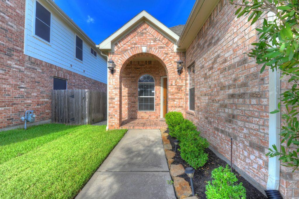 19918 Hardsville Drive Spring, TX 77388 - Photo 2 of 22 Super One Story in Louetta Lakes!