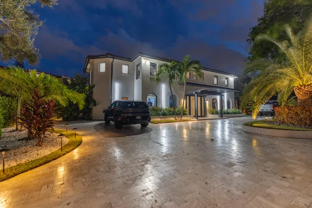 $4,950,000 | 290 Northwest 6th Street, Boca Raton, FL 33432