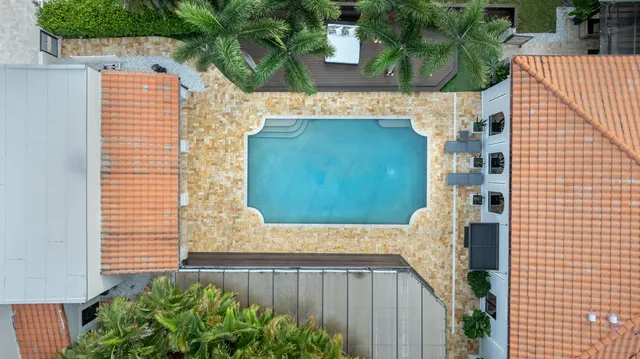 $4,950,000 | 290 Northwest 6th Street, Boca Raton, FL 33432