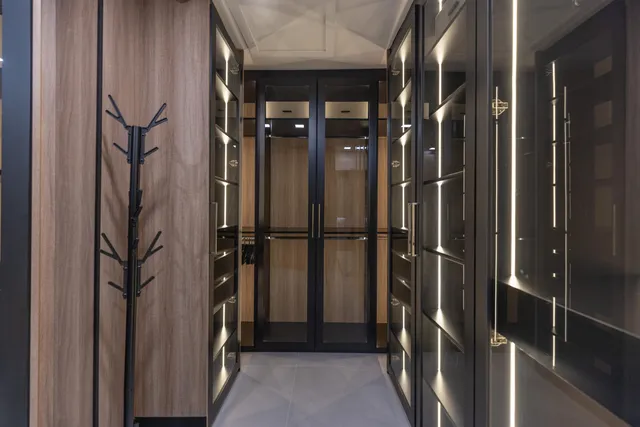 $4,950,000 | 290 Northwest 6th Street, Boca Raton, FL 33432