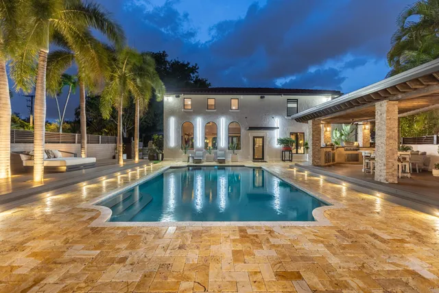 $4,950,000 | 290 Northwest 6th Street, Boca Raton, FL 33432