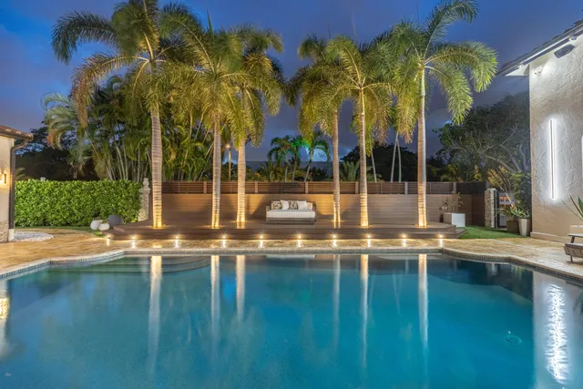 $4,950,000 | 290 Northwest 6th Street, Boca Raton, FL 33432