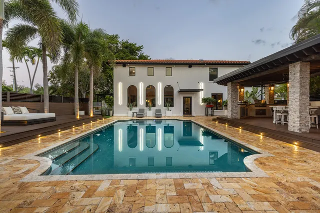 $4,950,000 | 290 Northwest 6th Street, Boca Raton, FL 33432
