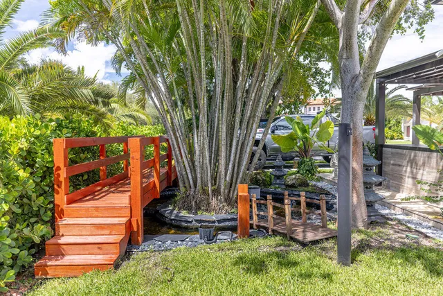 $4,950,000 | 290 Northwest 6th Street, Boca Raton, FL 33432