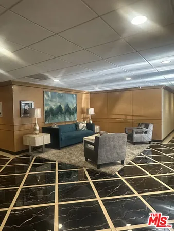 $4,995 | 100 South Doheny Drive, Unit 213, Los Angeles, CA 90048