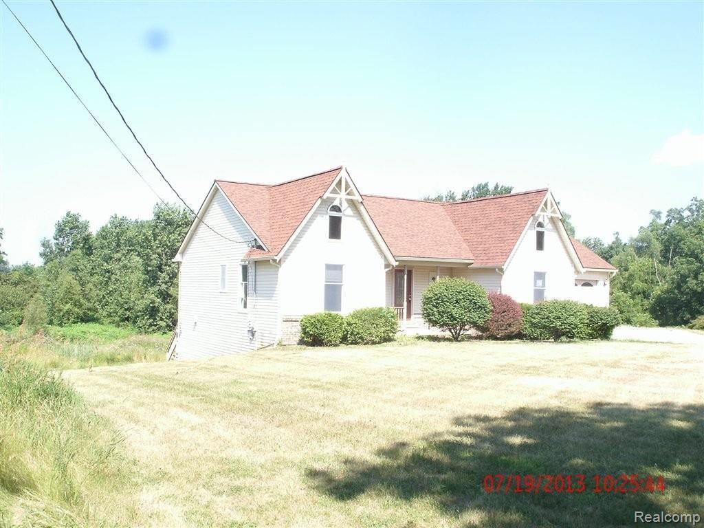 75357 Coon Creek Road Armada, MI 48005 - Photo 5 of 30 GEDC6855.JPG