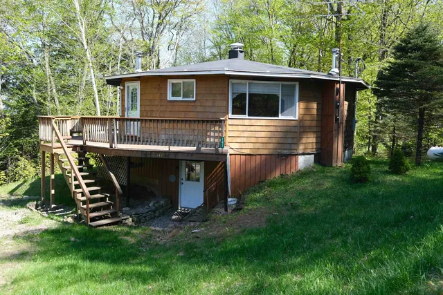 $525,000 | 141 Upper Crossroad, Ludlow, VT 05149