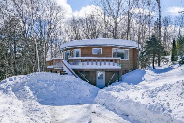 $525,000 | 141 Upper Crossroad, Ludlow, VT 05149