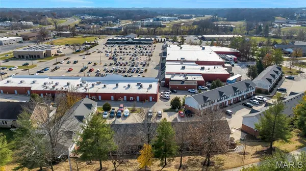 $1,100 | 237 Veterans Parkway, Unit A, Columbia, IL 62236