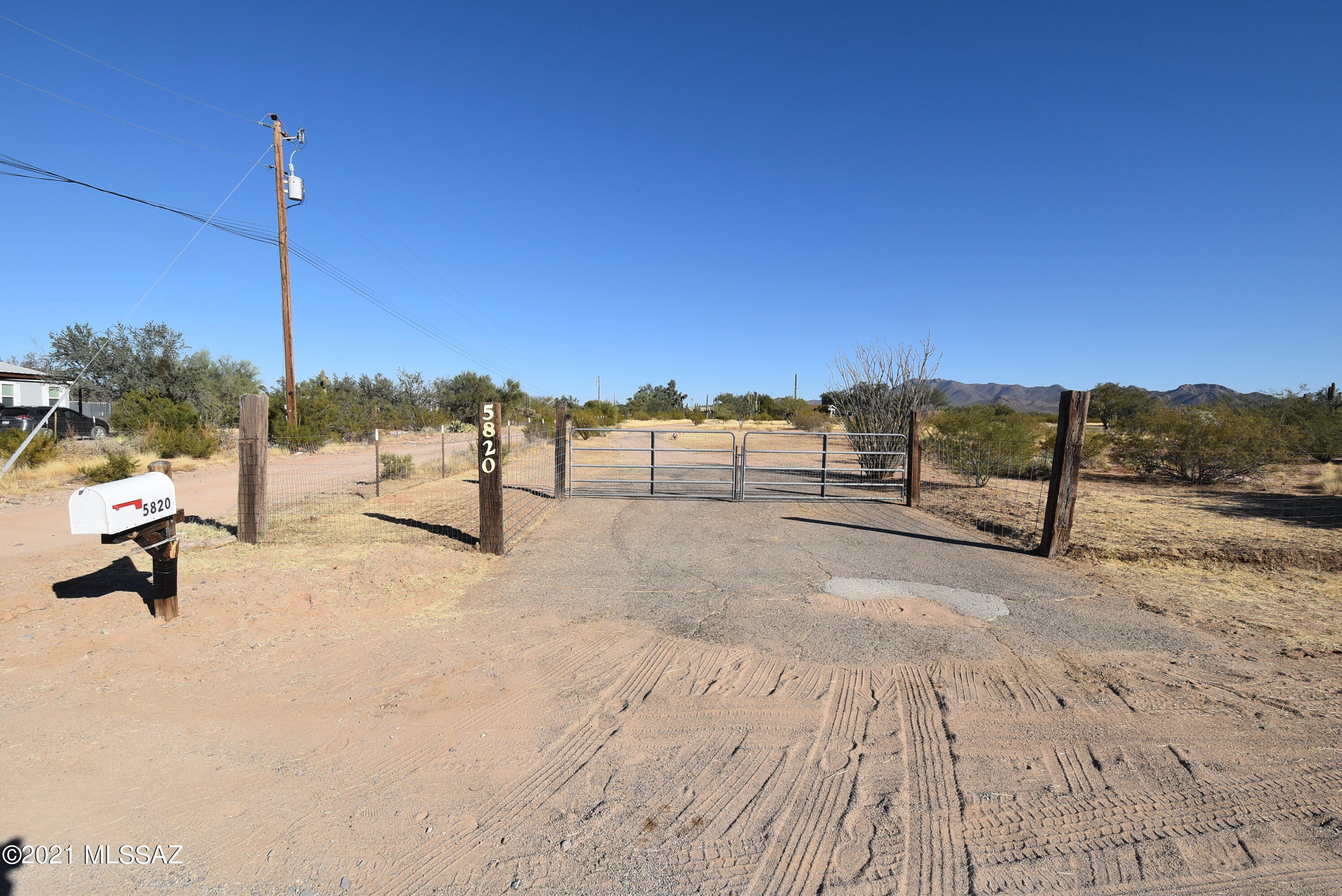 5820 North Chaparral Road Tucson, AZ 85743 - Photo 20 of 50