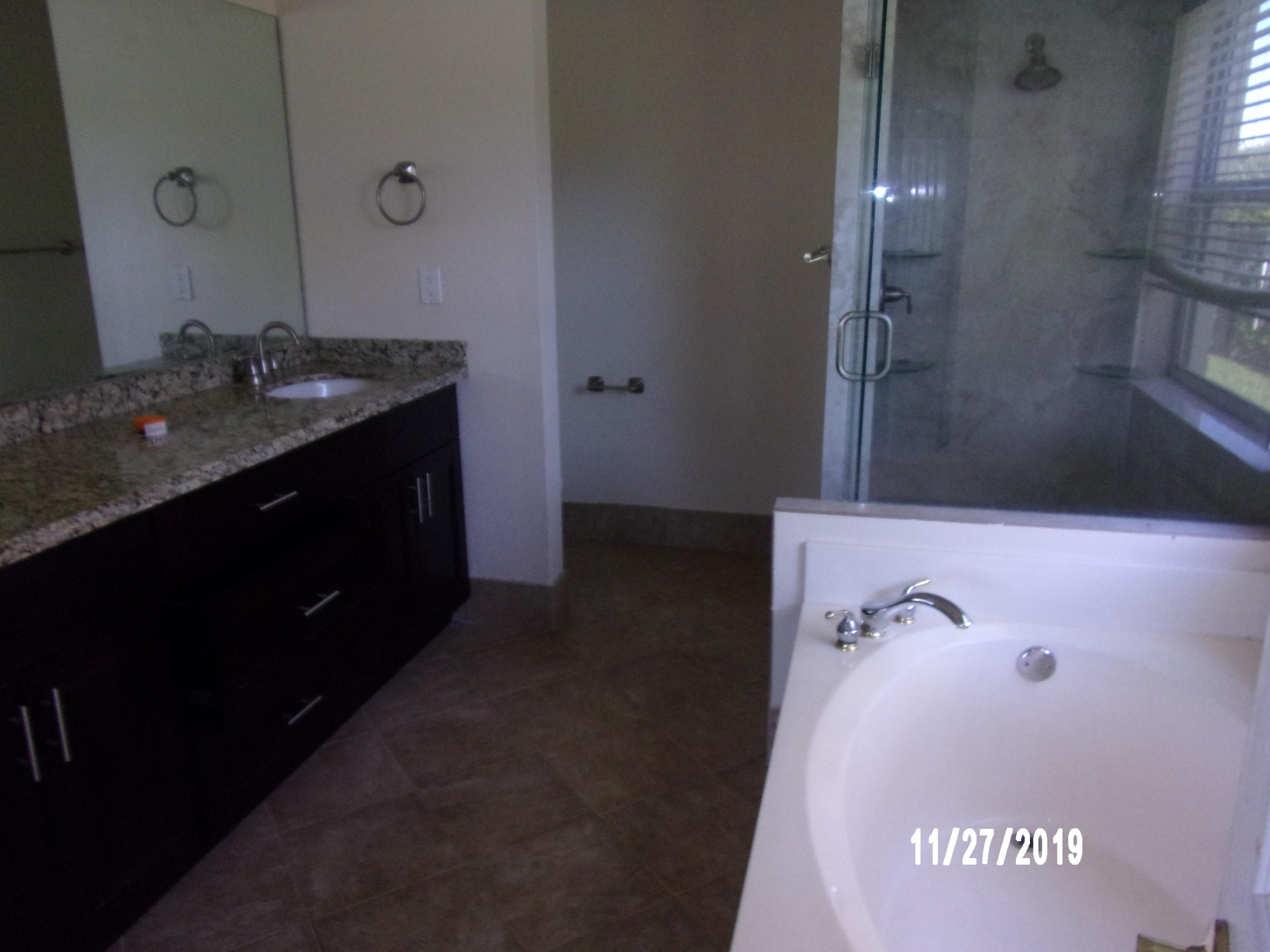 12337 Cascades Pointe Drive Boca Raton, FL 33428 - Photo 9 of 19 036