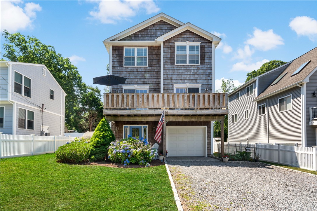 120 Montauk Road Narragansett, RI 02882 - Photo 1 of 32 Gallery Image 1