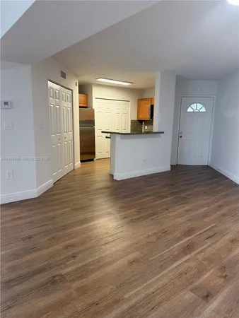 $2,200 | 6272 Northwest 186th Street, Unit 307, Hialeah, FL 33015