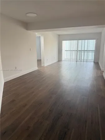 $2,200 | 6272 Northwest 186th Street, Unit 307, Hialeah, FL 33015