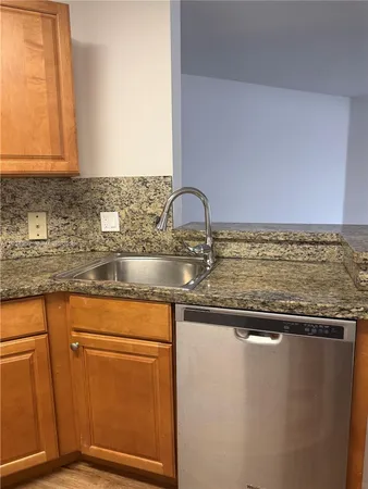 $2,200 | 6272 Northwest 186th Street, Unit 307, Hialeah, FL 33015