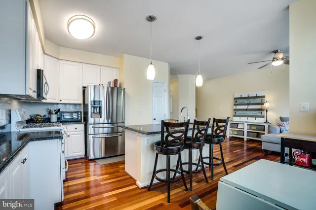 $769,900 | 21292 Victorias Cross Terrace, Ashburn, VA 20147