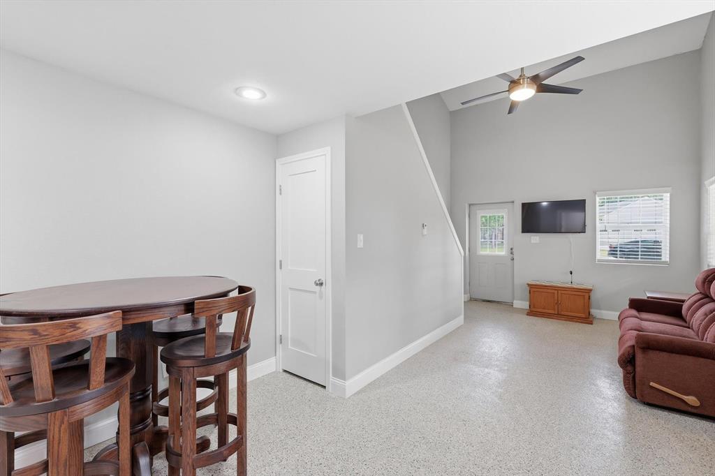 7366 Point Aquarius Quinlan, TX 75474 - Photo 14 of 30 a view of a livingroom with furniture and a hallway