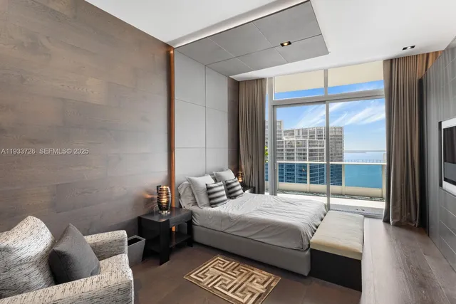 $7,790,000 | 200 Biscayne Blvd Way, Unit PH5404, Miami, FL 33131