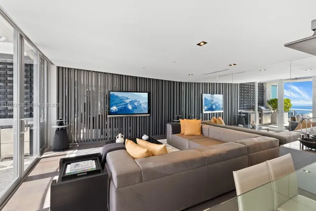 $7,790,000 | 200 Biscayne Blvd Way, Unit PH5404, Miami, FL 33131