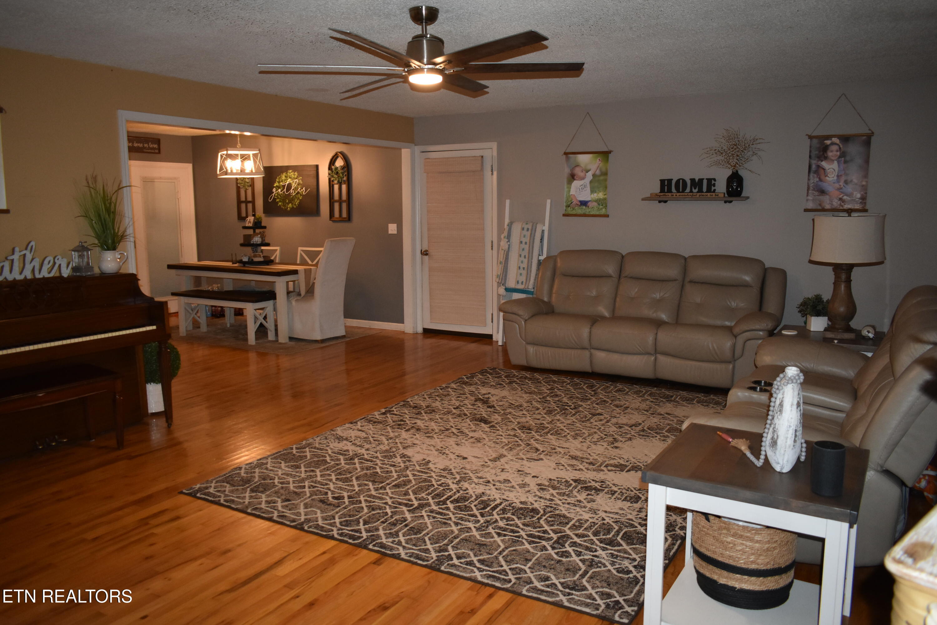 306 Mountain Road New Tazewell, TN 37825 - Photo 19 of 25 DSC_6747