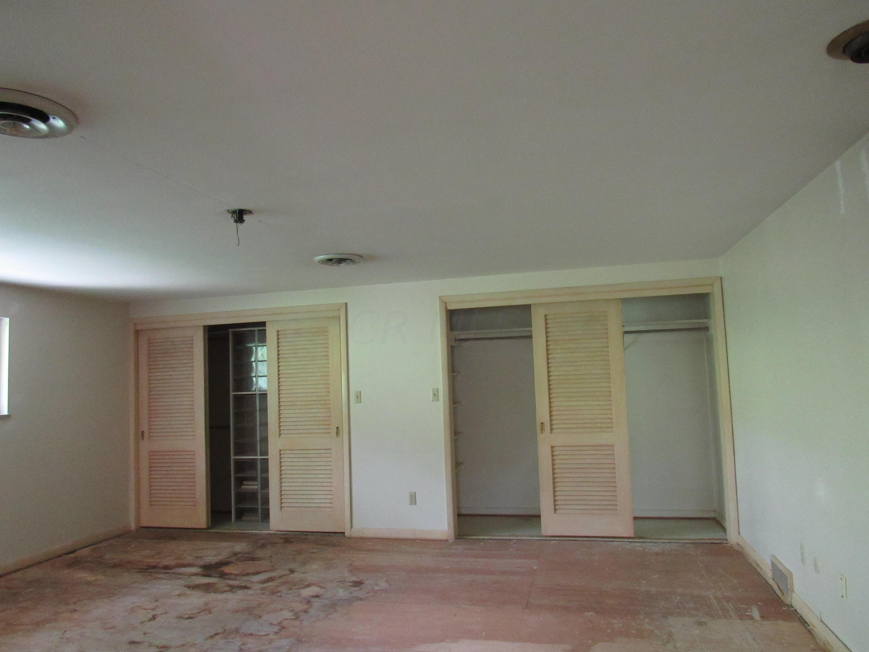 2551 Charing Road, Unit 6 Upper Arlington, OH 43221 - Photo 13 of 29 Owner's Suite