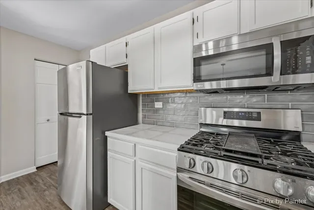 $289,000 | 221 Mistwood Lane, Unit 221, Crystal Lake, IL 60014