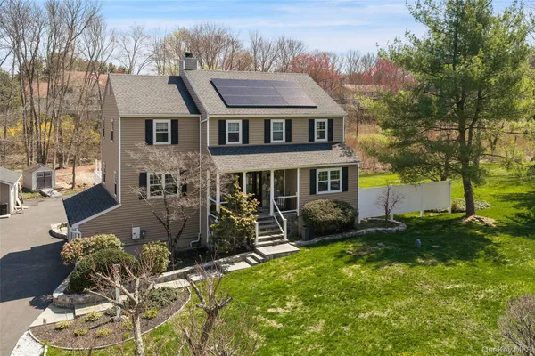 $995,000 | 19 Peachtree Drive, Cortlandt Manor, NY 10567