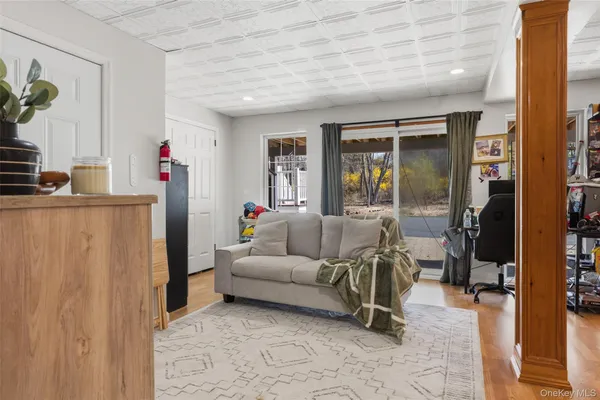 $995,000 | 19 Peachtree Drive, Cortlandt Manor, NY 10567