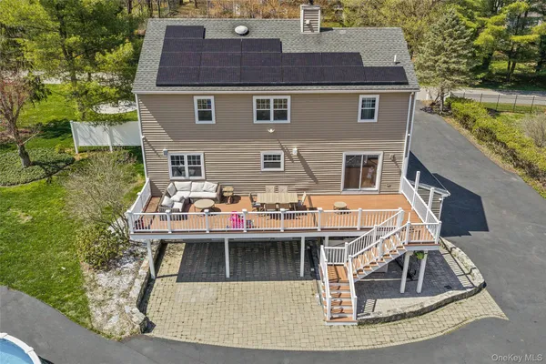 $995,000 | 19 Peachtree Drive, Cortlandt Manor, NY 10567