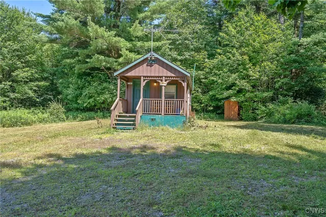 $159,900 | 640 County Rte 27, Redfield, NY 13437