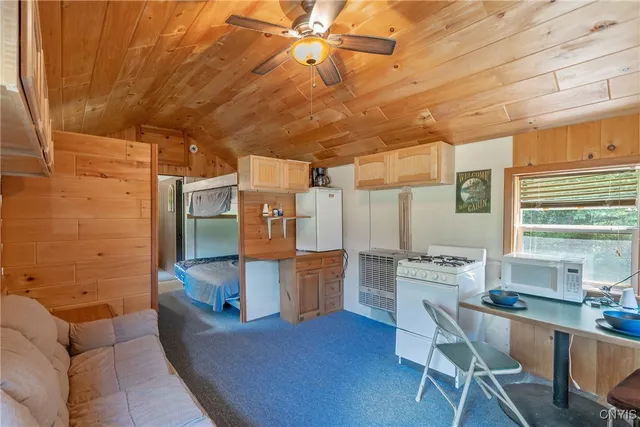 $159,900 | 640 County Rte 27, Redfield, NY 13437