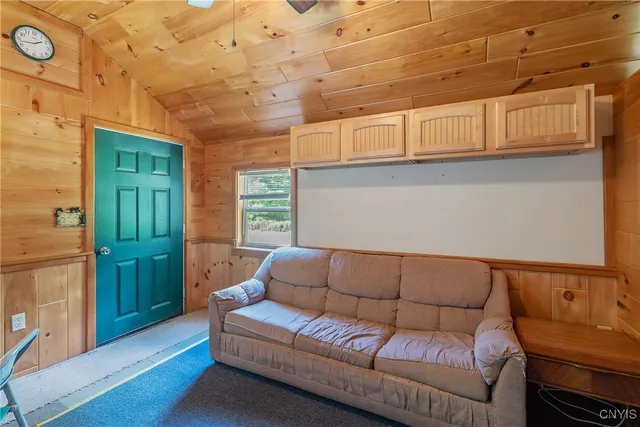 $159,900 | 640 County Rte 27, Redfield, NY 13437