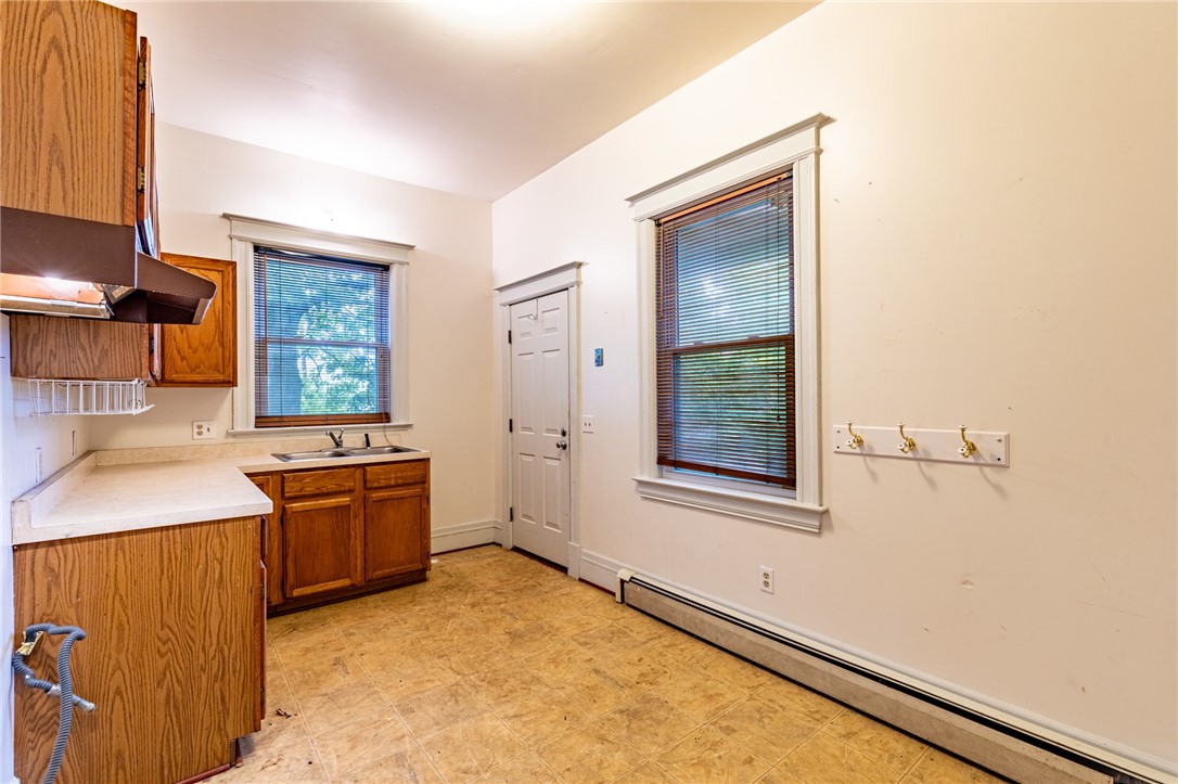 70 Grand Avenue Rochester, NY 14609 - Photo 16 of 49