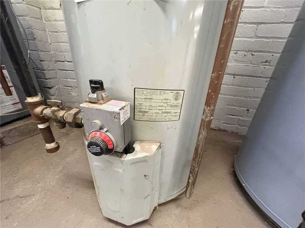 70 Grand Avenue Rochester, NY 14609 - Photo 31 of 49