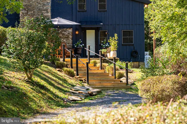 $999,000 | 3225 Sage Road, Markham, VA 22643