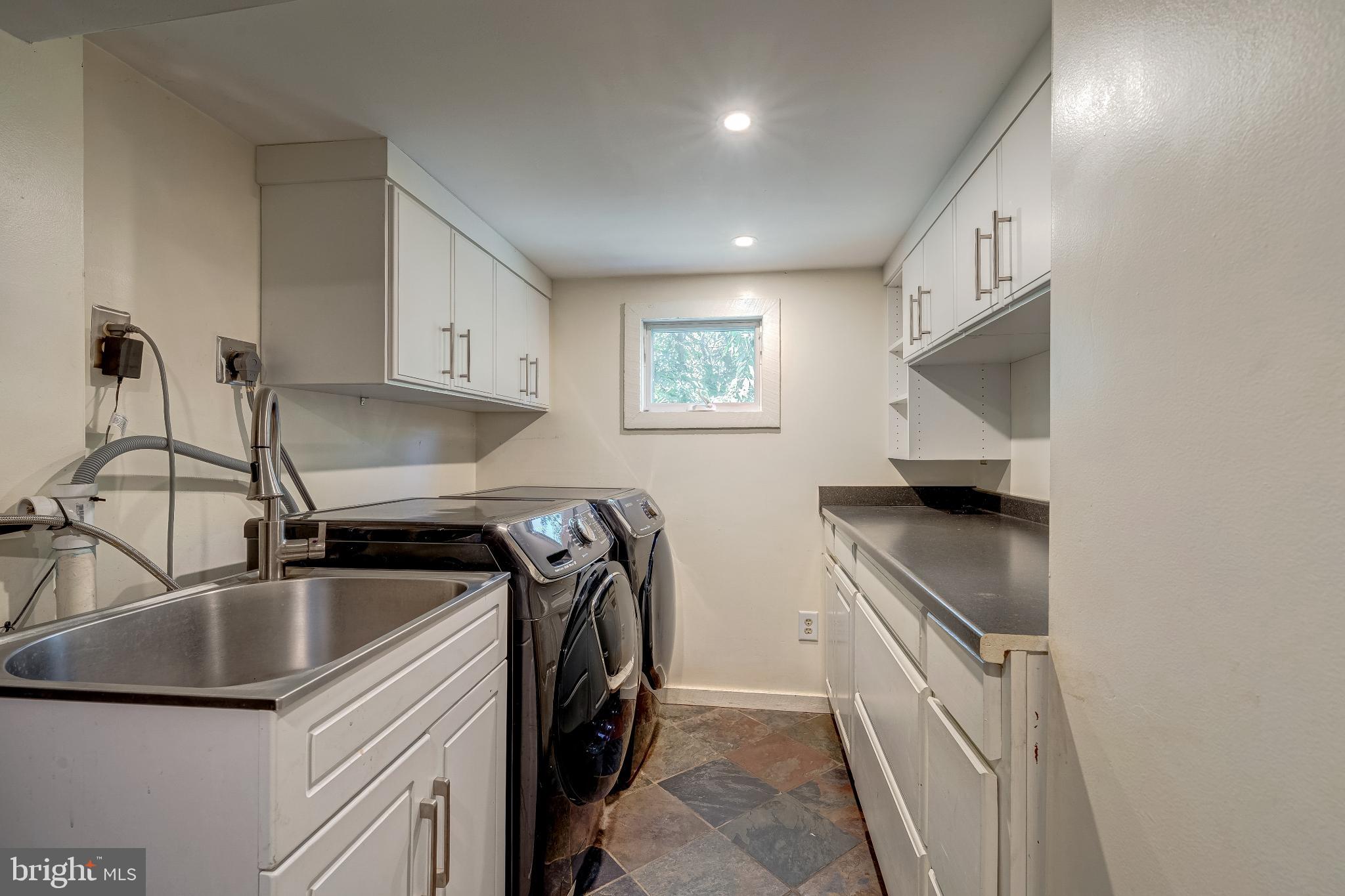 3225 Sage Road Markham, VA 22643 - Photo 42 of 48 Laundry room on first floor