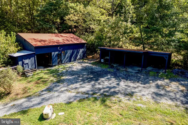 $999,000 | 3225 Sage Road, Markham, VA 22643