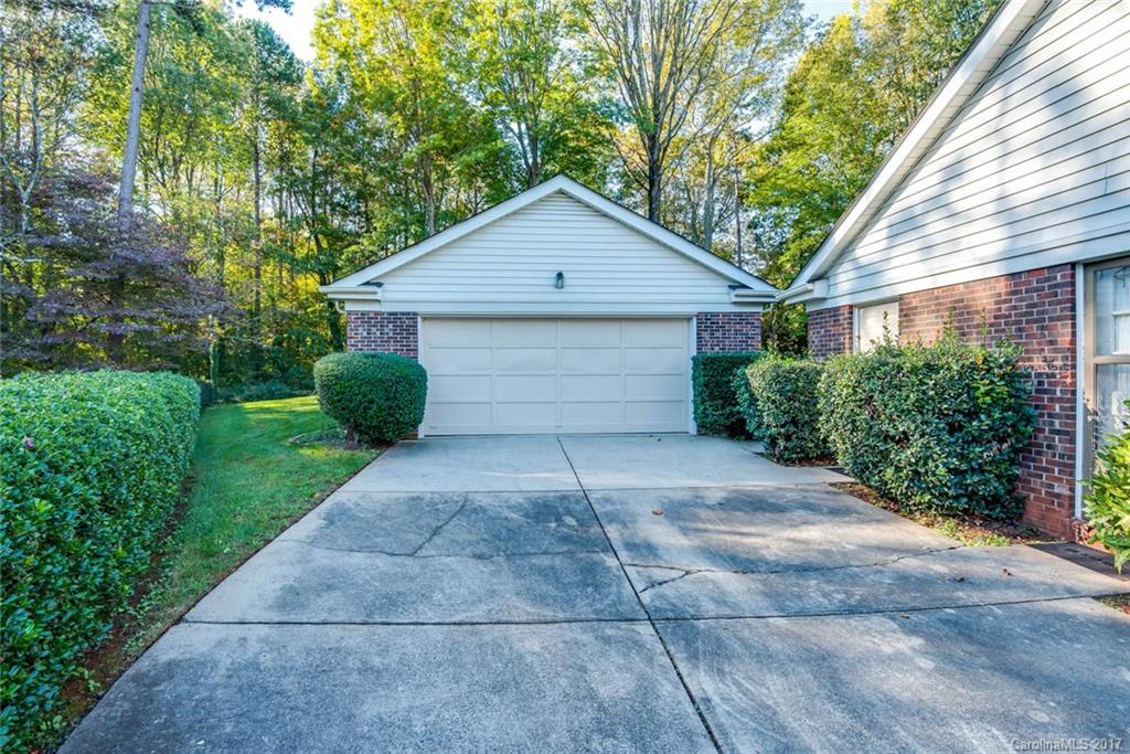 1104 Berry Ridge Road Charlotte, NC 28270 - Photo 3 of 24 Gallery Image 3