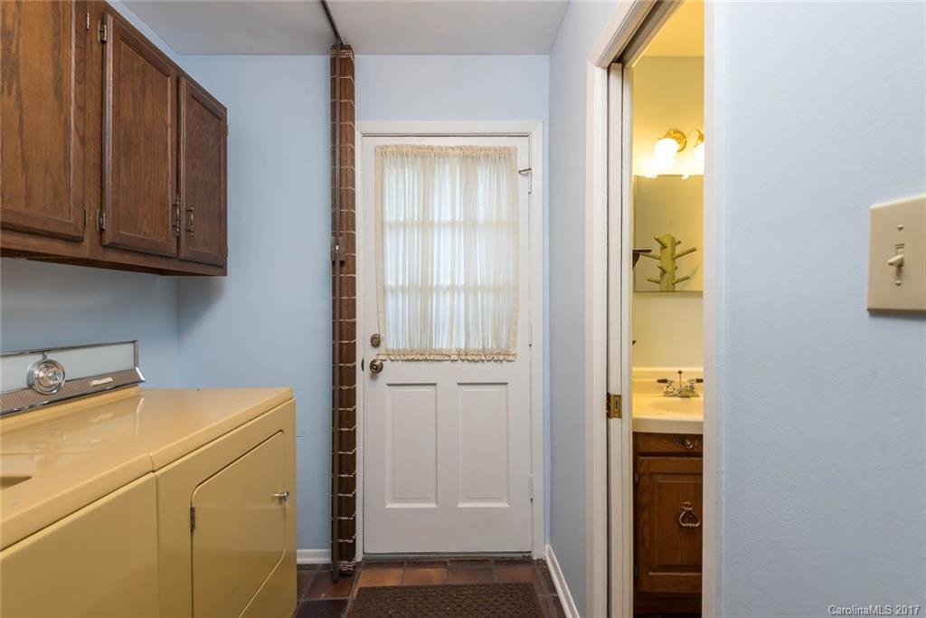 1104 Berry Ridge Road Charlotte, NC 28270 - Photo 7 of 24 Gallery Image 7