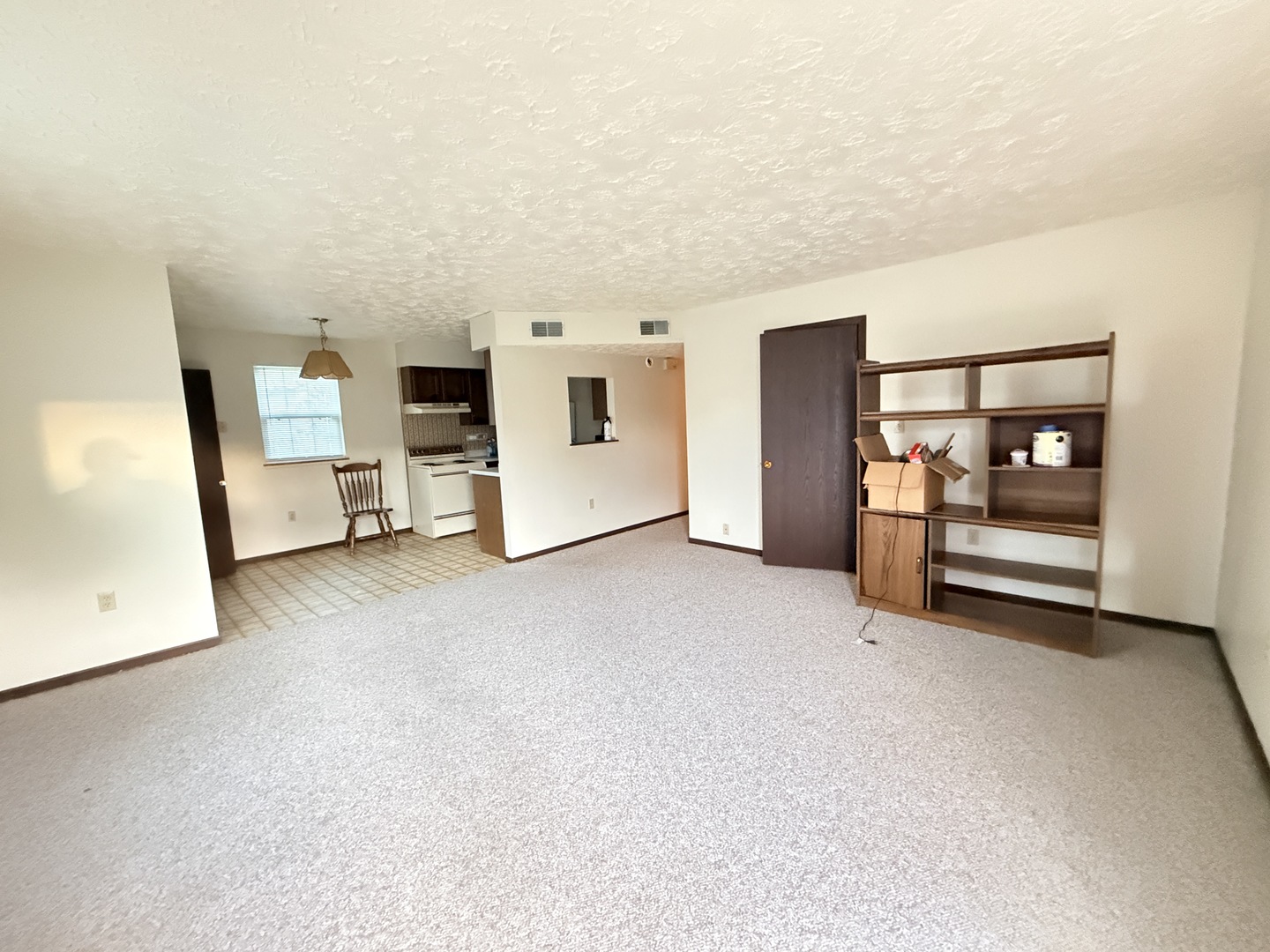 916 South 10th Street Herrin, IL 62948 - Photo 4 of 29 a view of livingroom with furniture