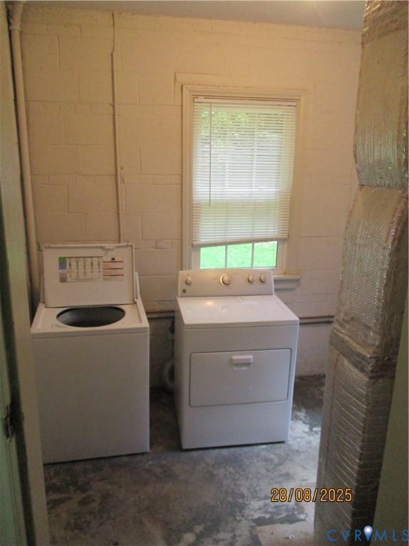 Undisclosed Address Hanover, VA 23069 - Photo 16 of 19 a utility room with a washer and dryer
