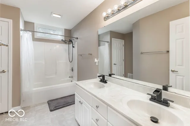 $300,000 | 567 Lakewood Court, Greentown, IN 46936