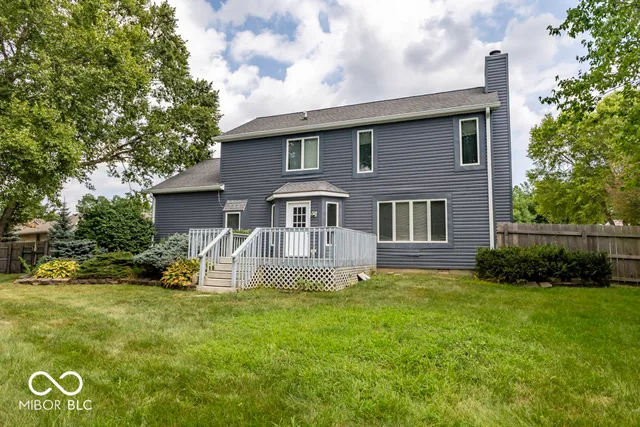 $300,000 | 567 Lakewood Court, Greentown, IN 46936