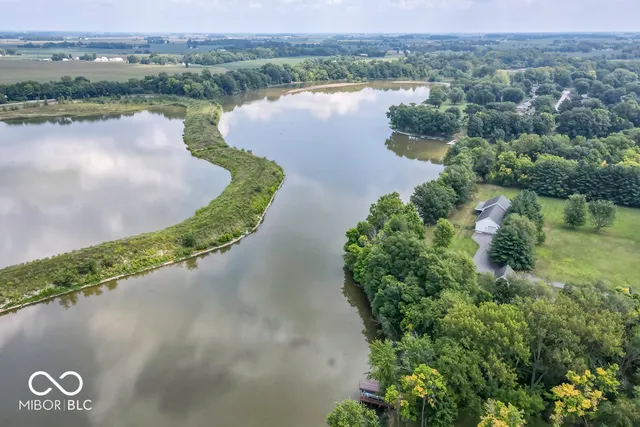 $300,000 | 567 Lakewood Court, Greentown, IN 46936