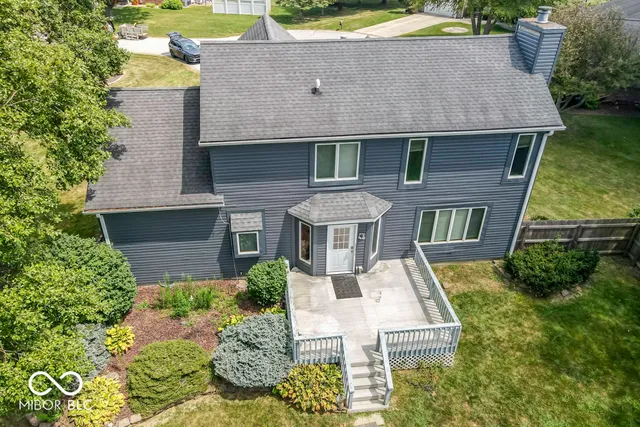 $300,000 | 567 Lakewood Court, Greentown, IN 46936